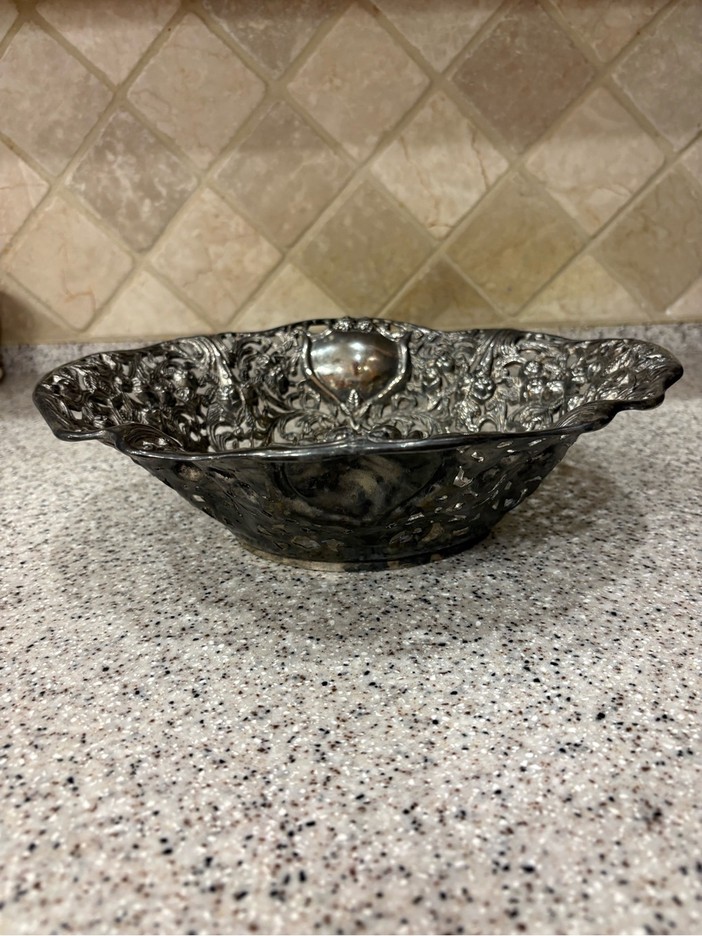 Vintage Godinger Silver Art Co. silver-plated centerpiece or fruit bowl